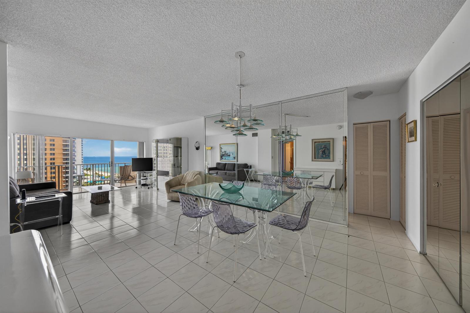 Ver detalles 10b 1 / 870 sq. ft. $ 2026-07-07 0 foto