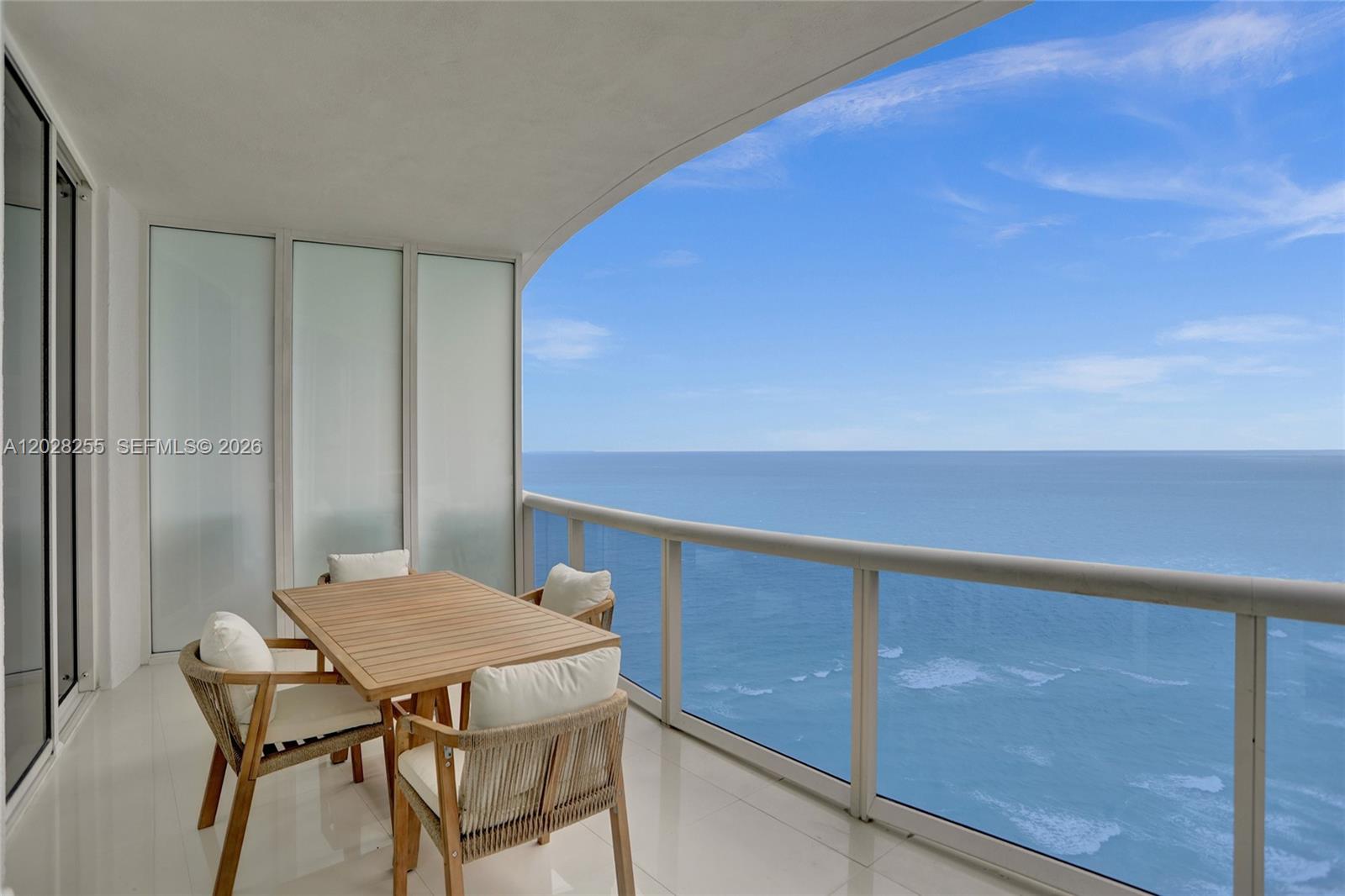 See details 2807 3 / 3 2106 sq. ft. $ 2026-05-31 0 Photo