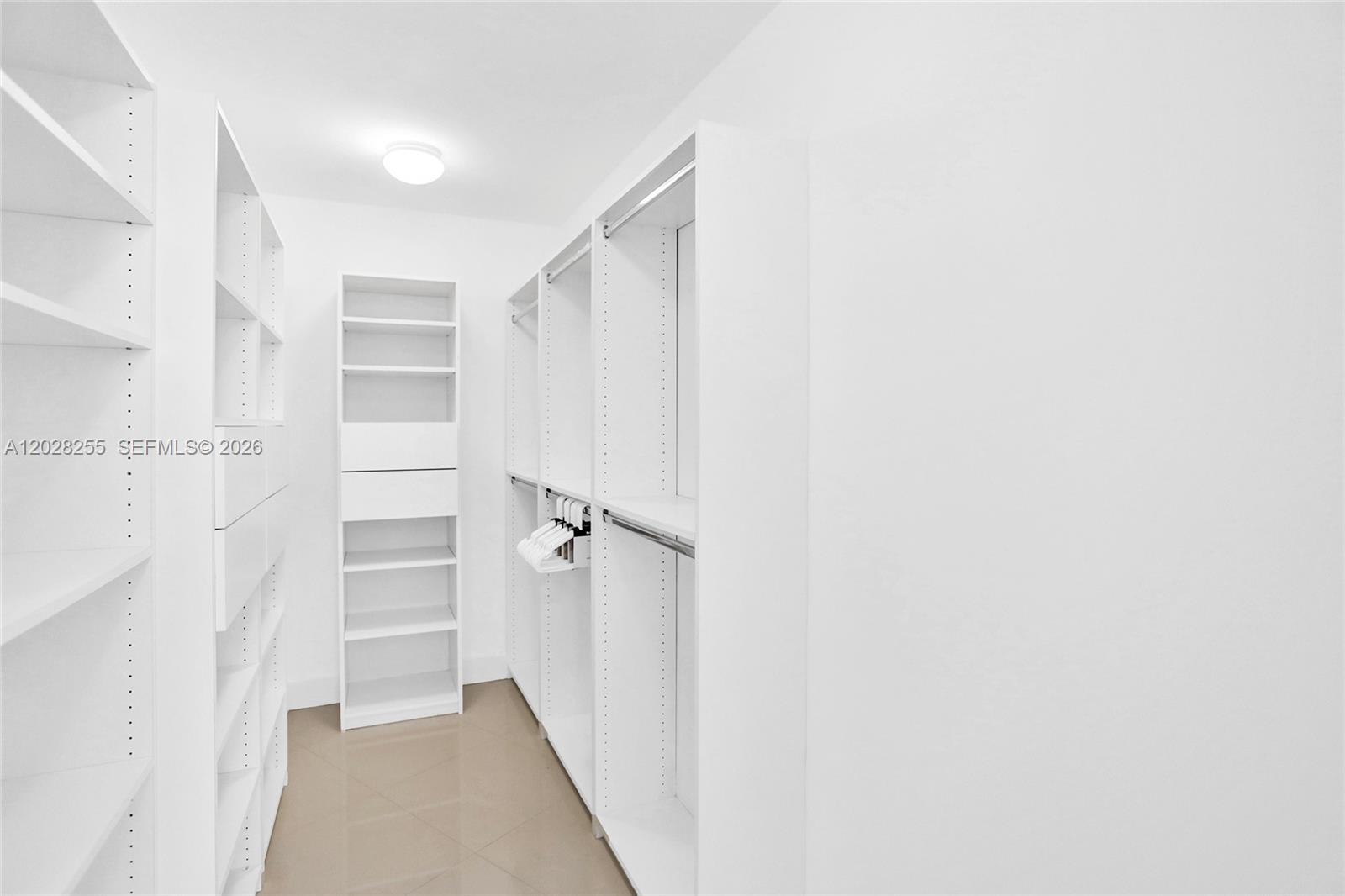 See details 2807 3 / 3 2106 sq. ft. $ 2026-05-31 0 Photo
