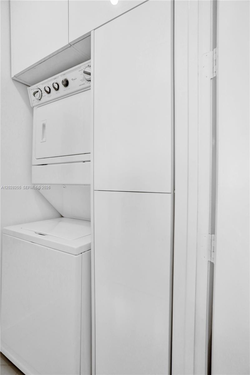 See details 2807 3 / 3 2106 sq. ft. $ 2026-05-31 0 Photo