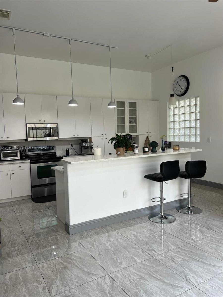 Photo of 1120 Papaya St  (1120), Hollywood, Florida, 33019 - 