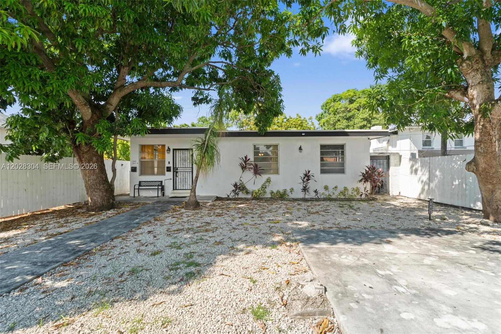 See details / 2211 sq. ft. $ 2026-06-01 0 Photo