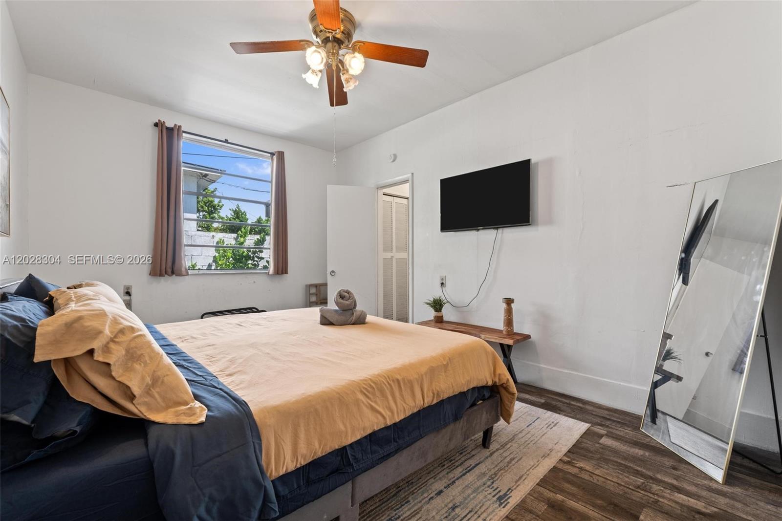 See details / 2211 sq. ft. $ 2026-06-01 0 Photo