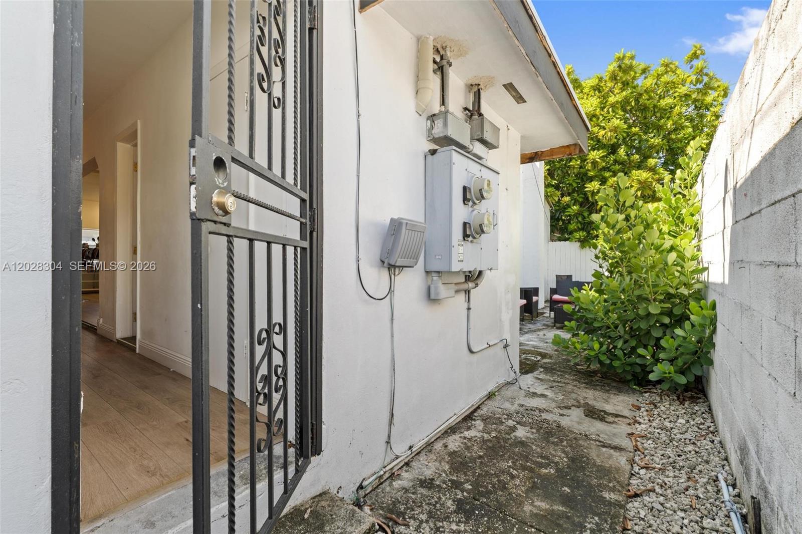 See details / 2211 sq. ft. $ 2026-06-01 0 Photo