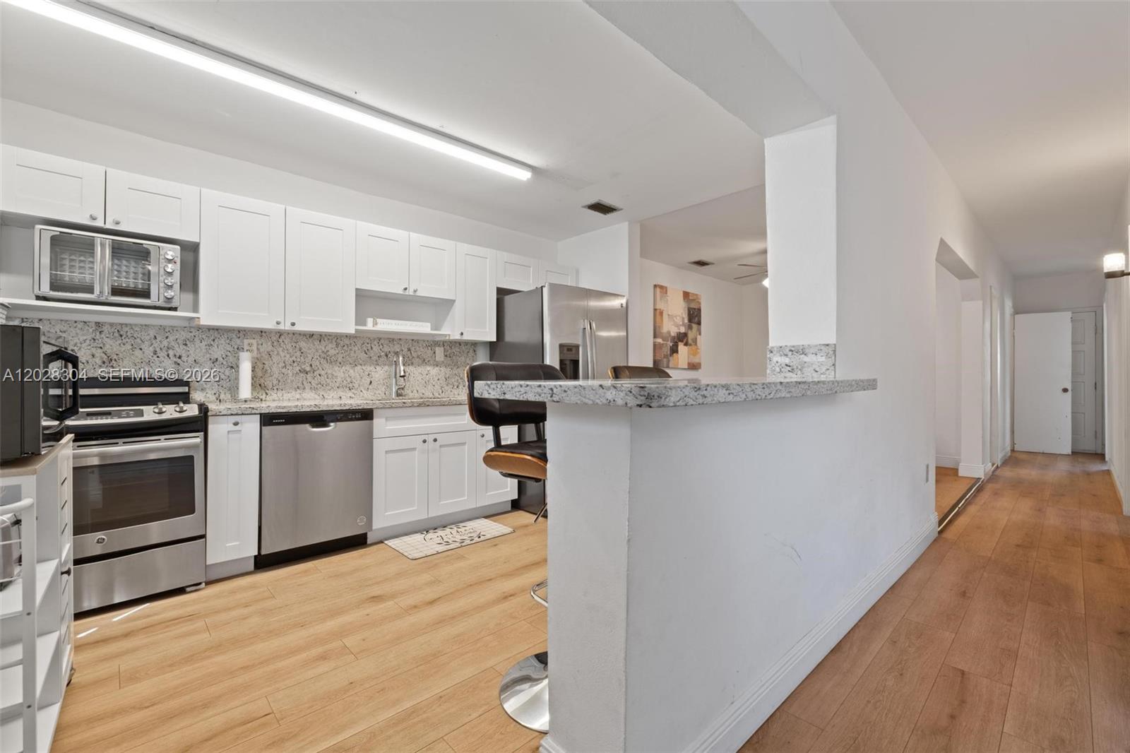 See details / 2211 sq. ft. $ 2026-06-01 0 Photo