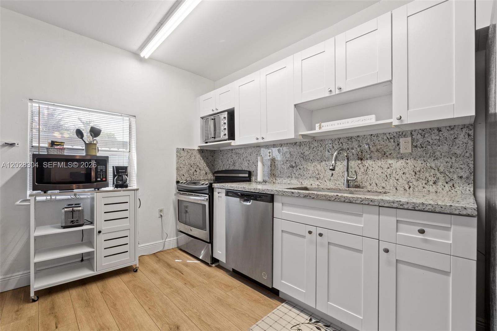 See details / 2211 sq. ft. $ 2026-06-01 0 Photo