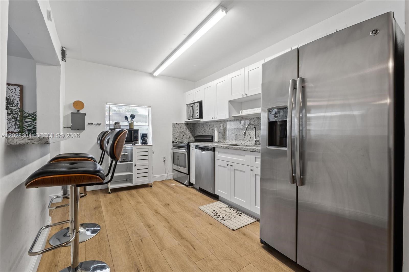 See details / 2211 sq. ft. $ 2026-06-01 0 Photo