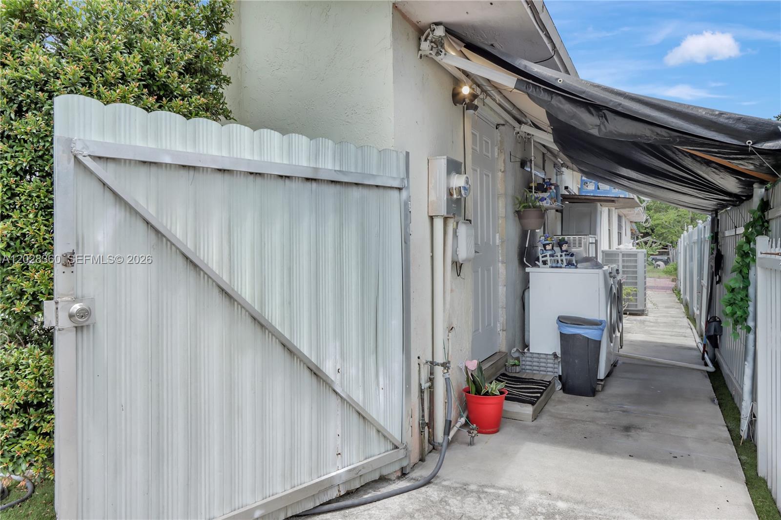 See details / 1789 sq. ft. $ 2026-06-01 0 Photo