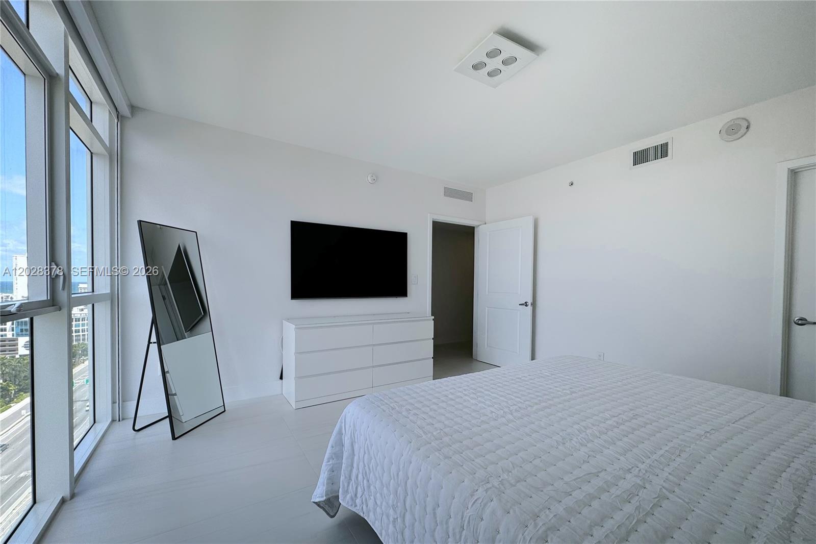 Photo of 400 Sunny Isles Blvd #1505, Sunny Isles Beach, Florida, 33160 -