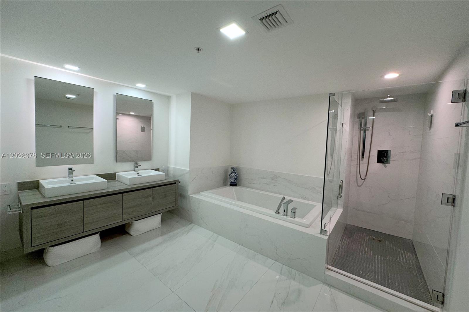 Photo of 400 Sunny Isles Blvd #1505, Sunny Isles Beach, Florida, 33160 -