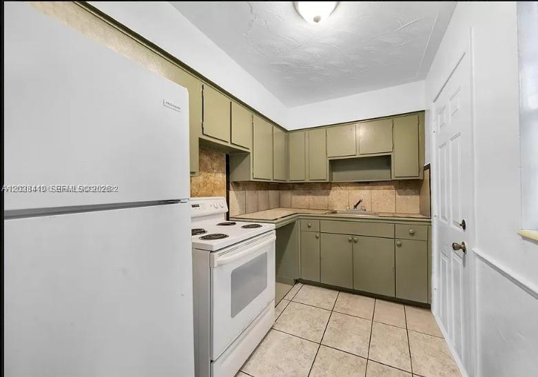 See details / 2920 sq. ft. $ 2026-06-01 0 Photo