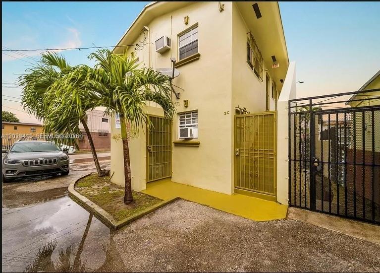 See details / 2920 sq. ft. $ 2026-06-01 0 Photo
