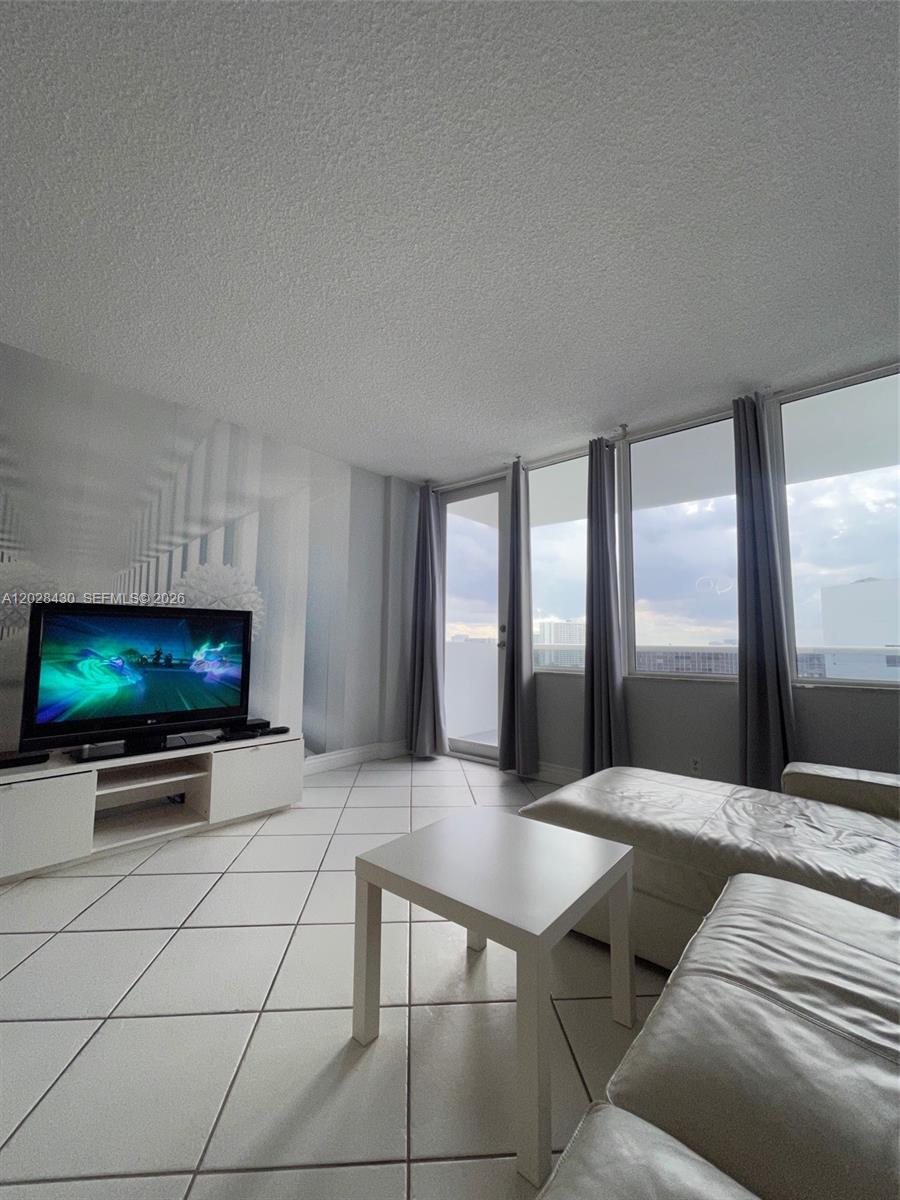 Photo of 3725 Ocean Dr  #1219, Hollywood, Florida, 33019 - 