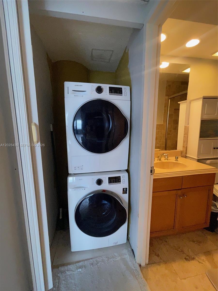 Photo of 3725 Ocean Dr  #1219, Hollywood, Florida, 33019 - 