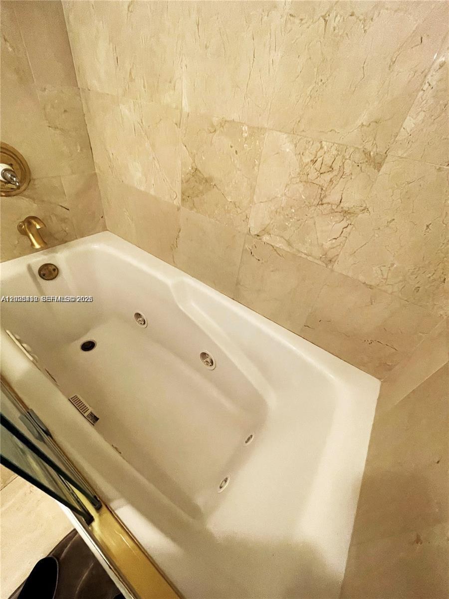 Photo of 3725 Ocean Dr  #1219, Hollywood, Florida, 33019 - 