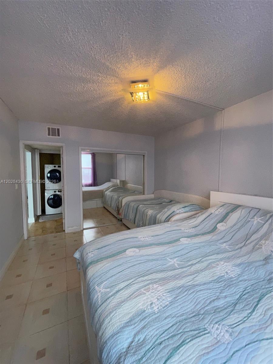 Photo of 3725 Ocean Dr  #1219, Hollywood, Florida, 33019 - 