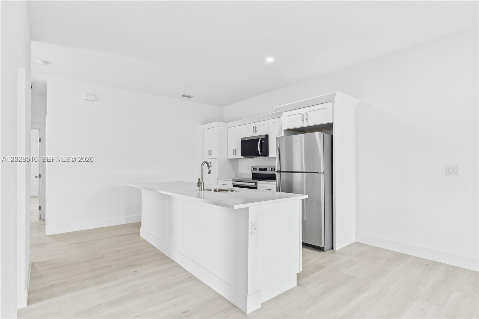   /  2368 sq. ft. $ 2026-06-01 0 foto
