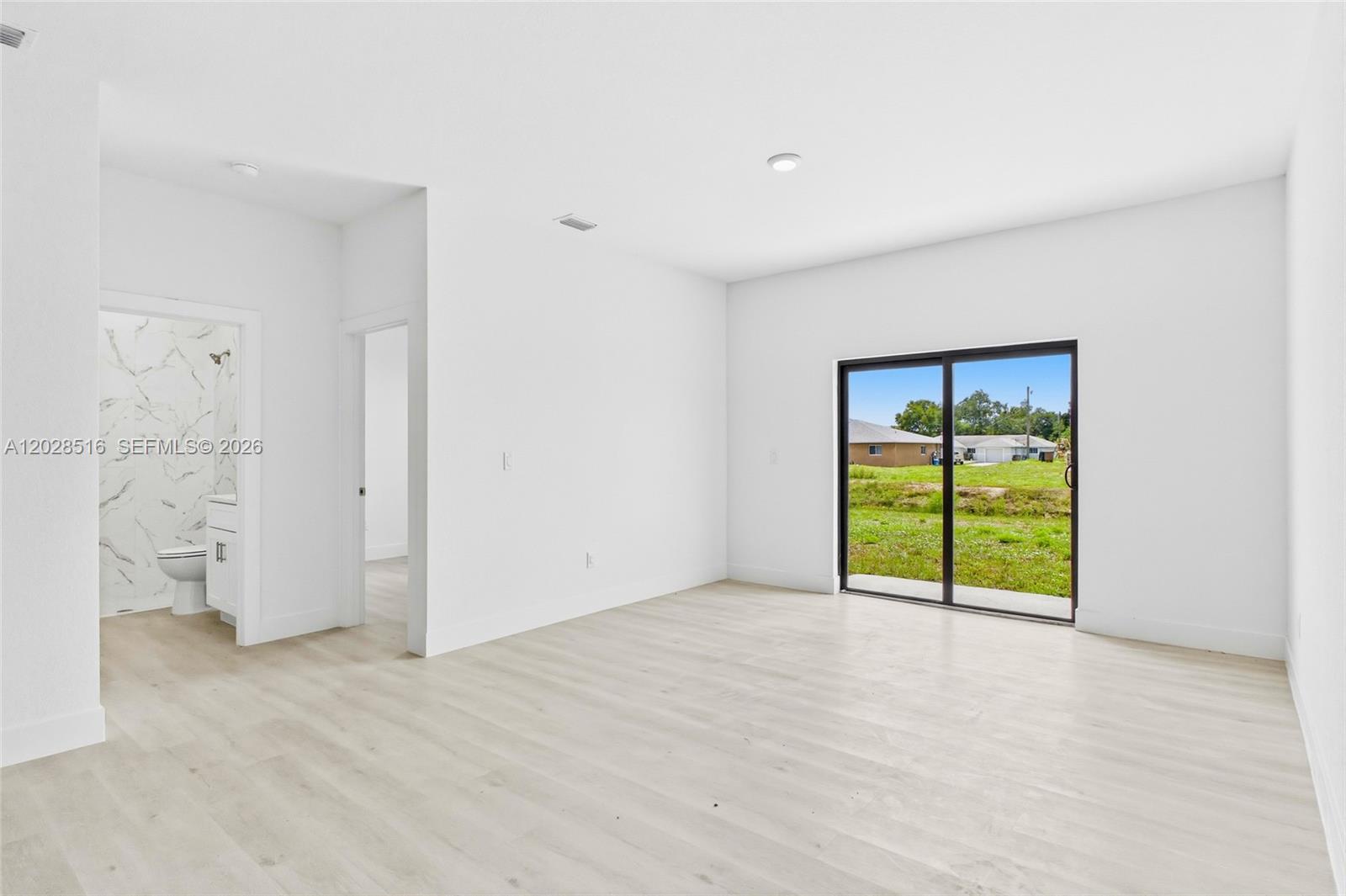   /  2368 sq. ft. $ 2026-06-01 0 foto