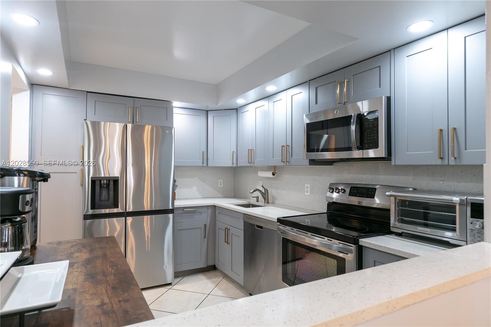 Photo of 2401 Ocean Dr #404, Hollywood, Florida, 33019 -