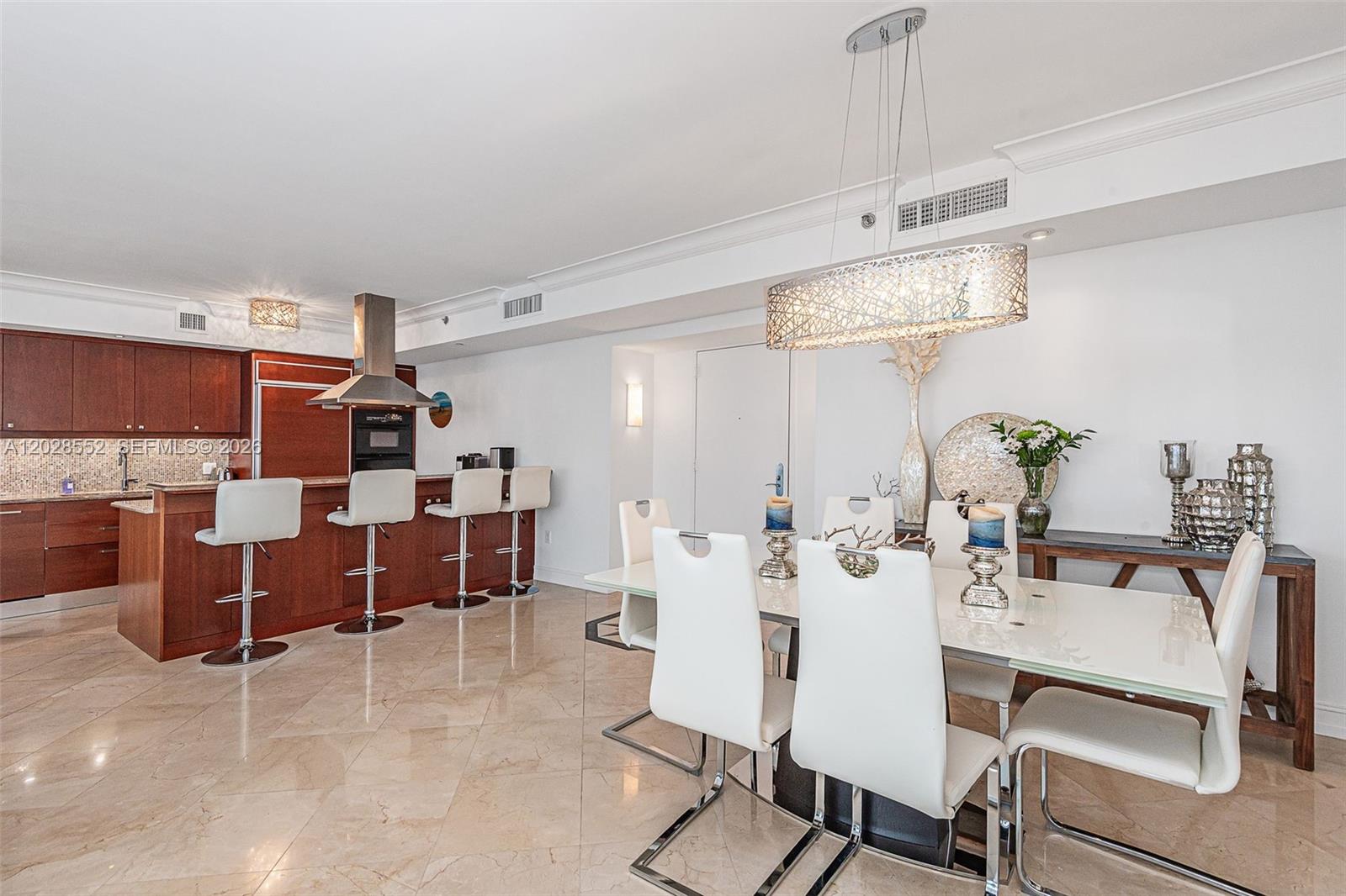 1105 2 / 2 1782 sq. ft. $ 2026-06-01 0 Photo