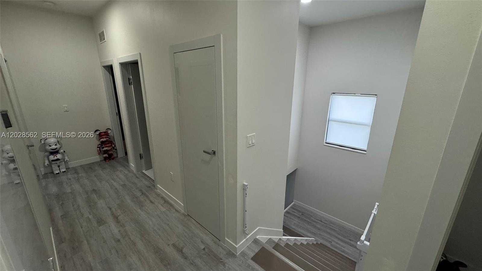 See details 19329 4 / 3 2223 sq. ft. $ 2026-06-01 0 Photo