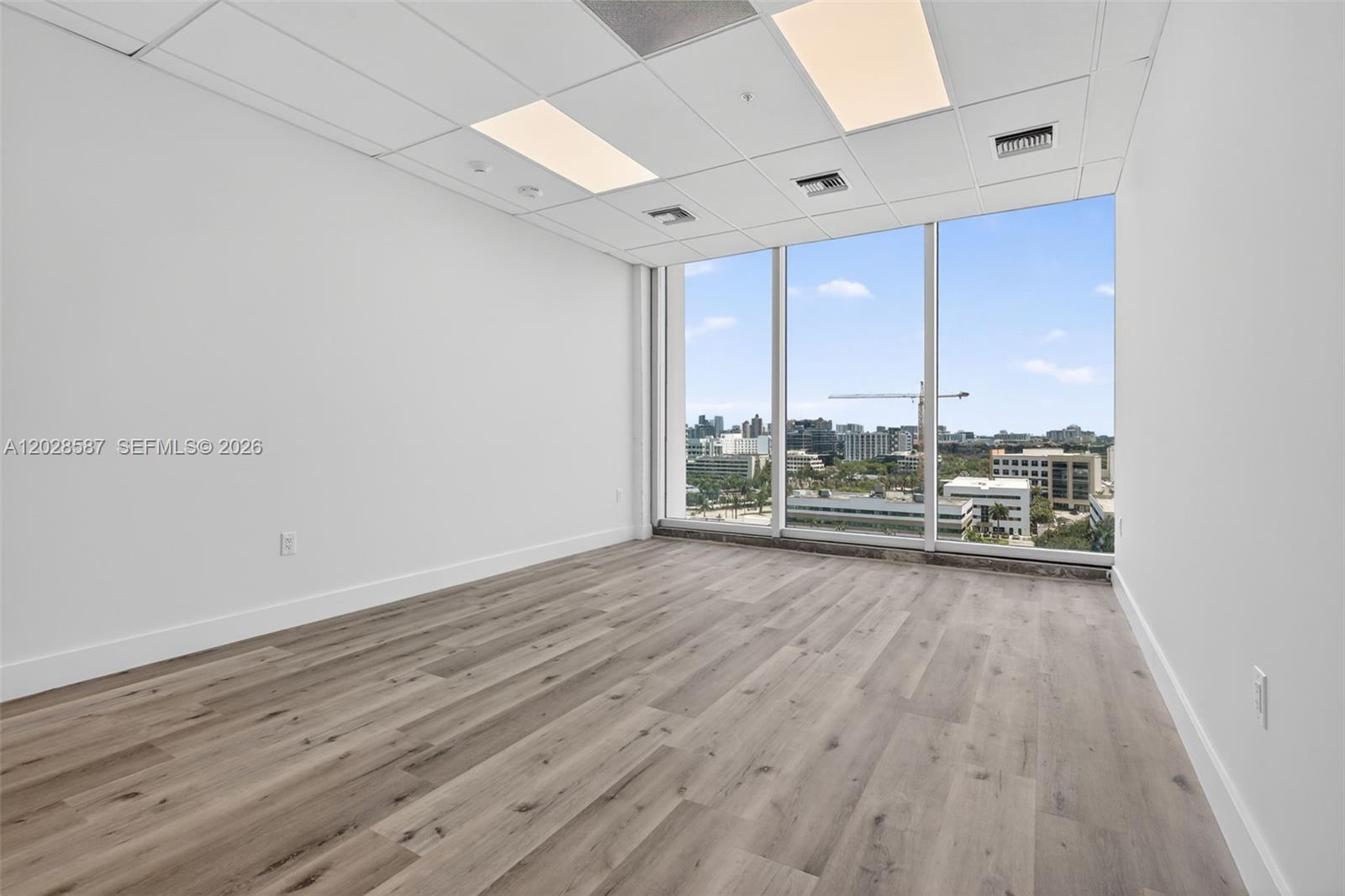 1006  /   sq. ft. $ 2026-06-01 0 Photo