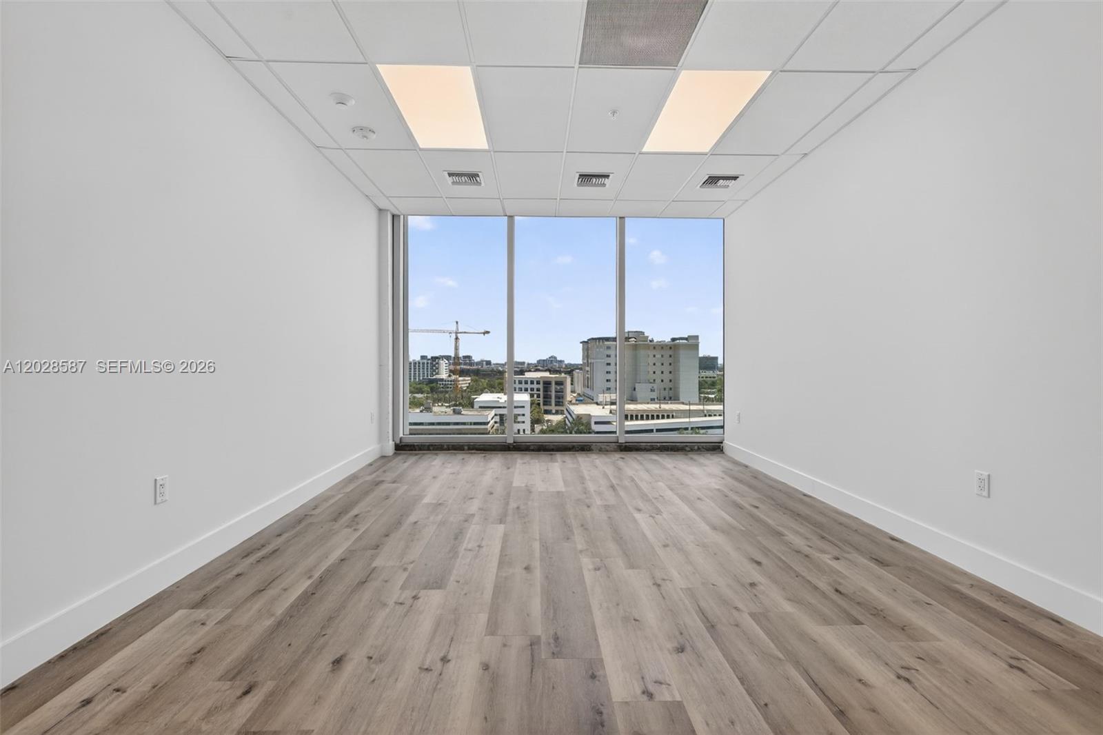 1006  /   sq. ft. $ 2026-06-01 0 Photo