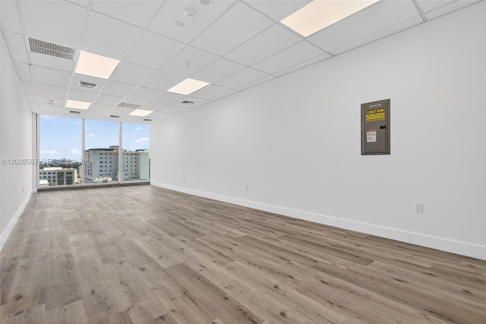 1006  /   sq. ft. $ 2026-06-01 0 Photo