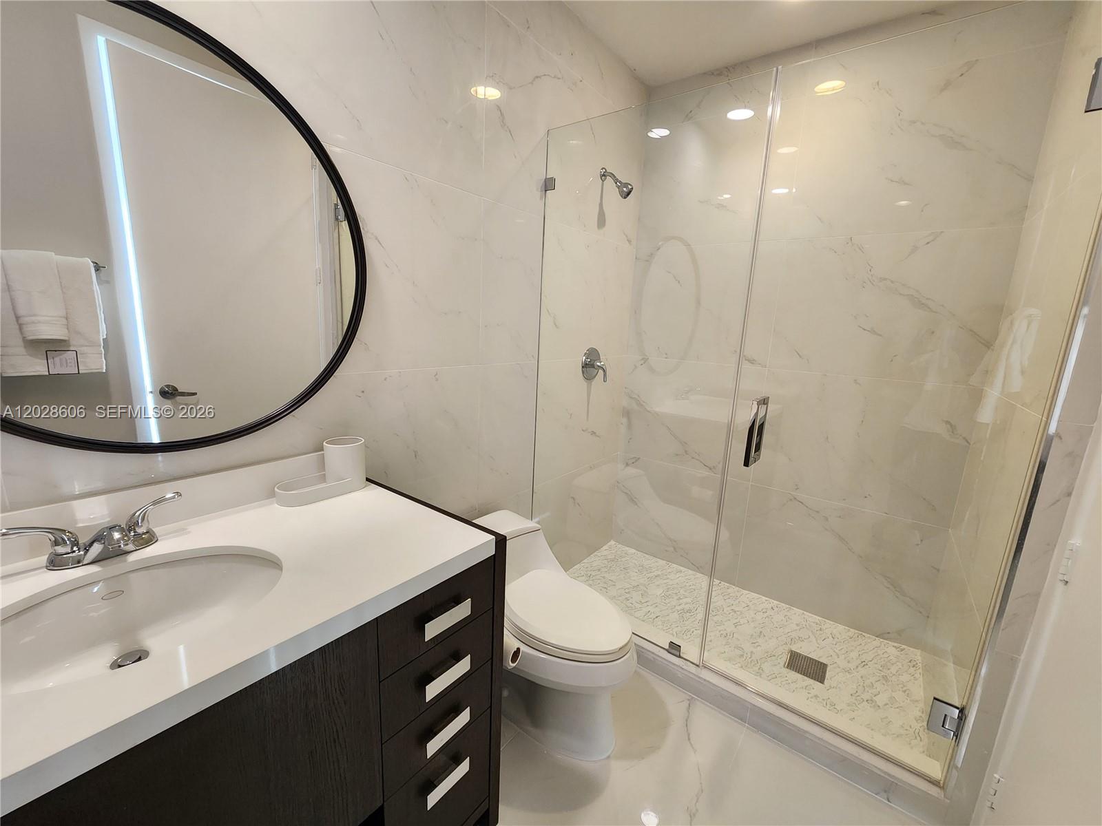 Ver detalles 4101A 2 / 2 1289 sq. ft. $ 2026-06-01 0 foto