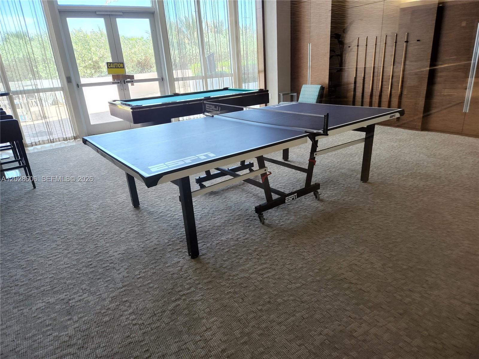Ver detalles 4101A 2 / 2 1289 sq. ft. $ 2026-06-01 0 foto