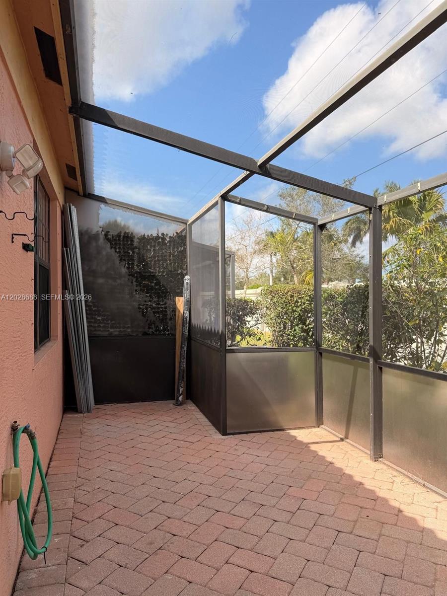 7542 3 / 2 1268 sq. ft. $ 2026-06-01 0 foto