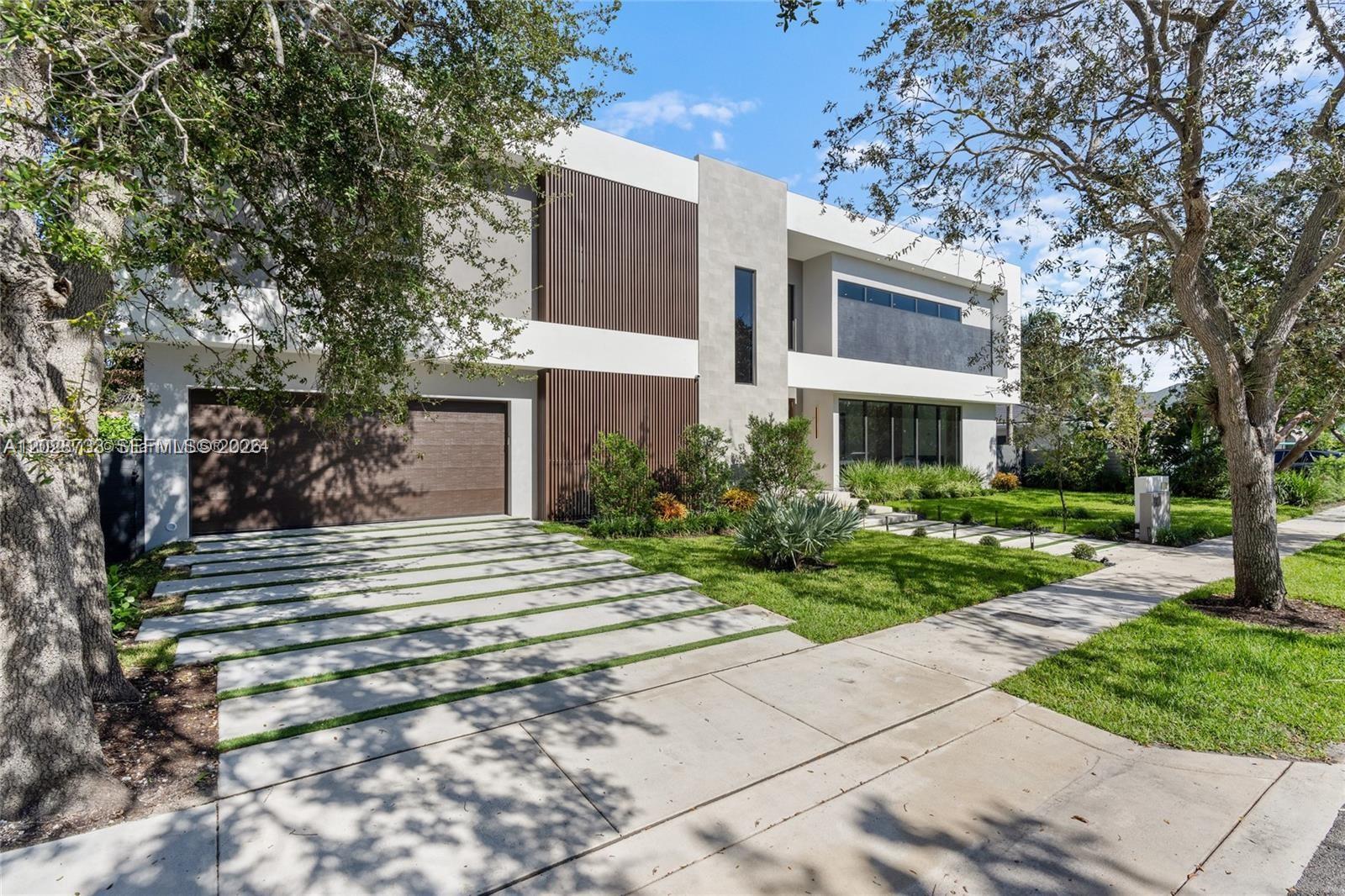   /  4390 sq. ft. $ 2026-06-01 0 foto
