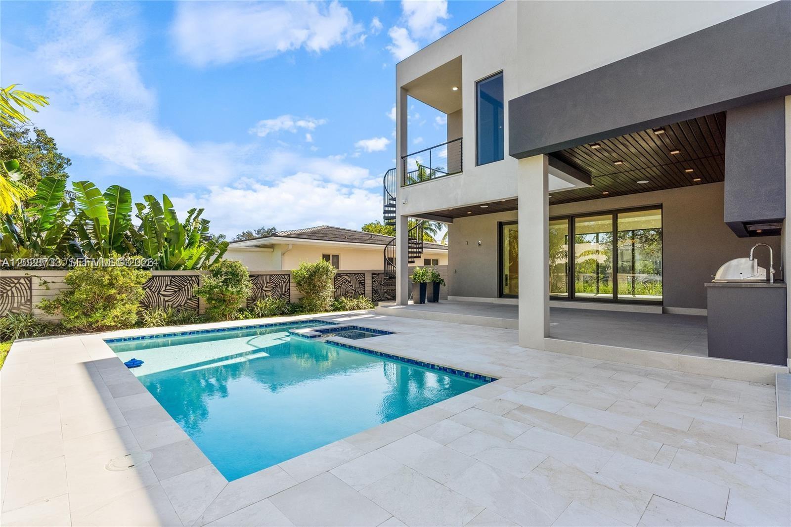   /  4390 sq. ft. $ 2026-06-01 0 foto