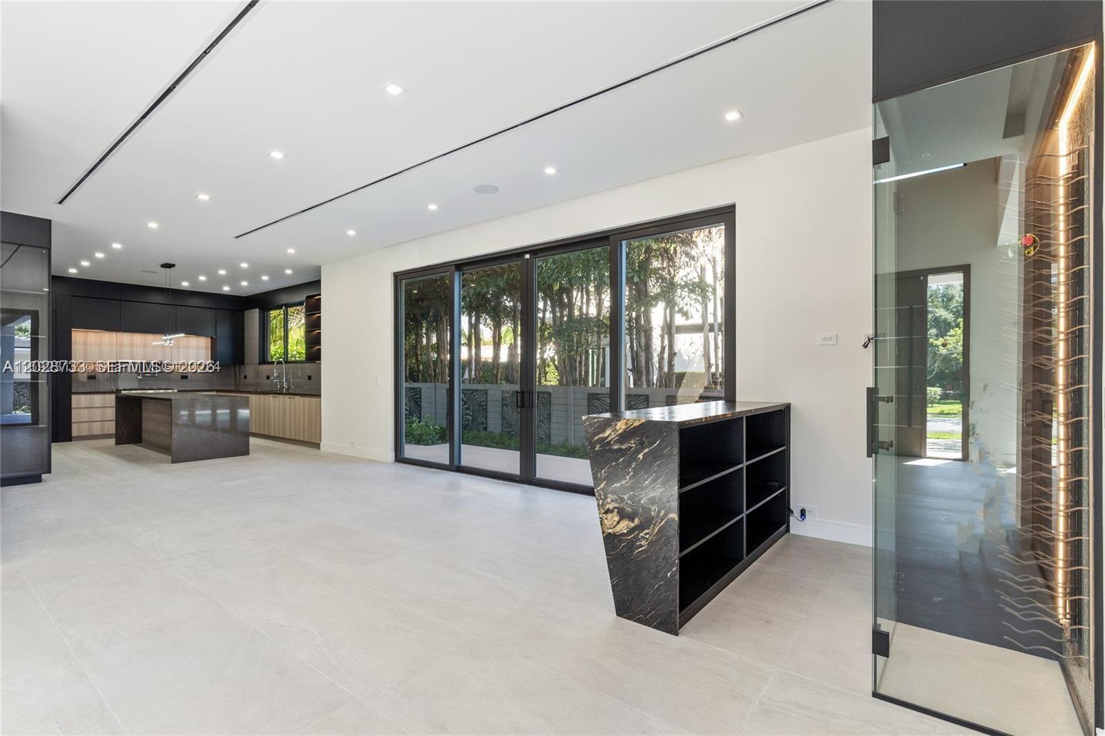   /  4390 sq. ft. $ 2026-06-01 0 foto