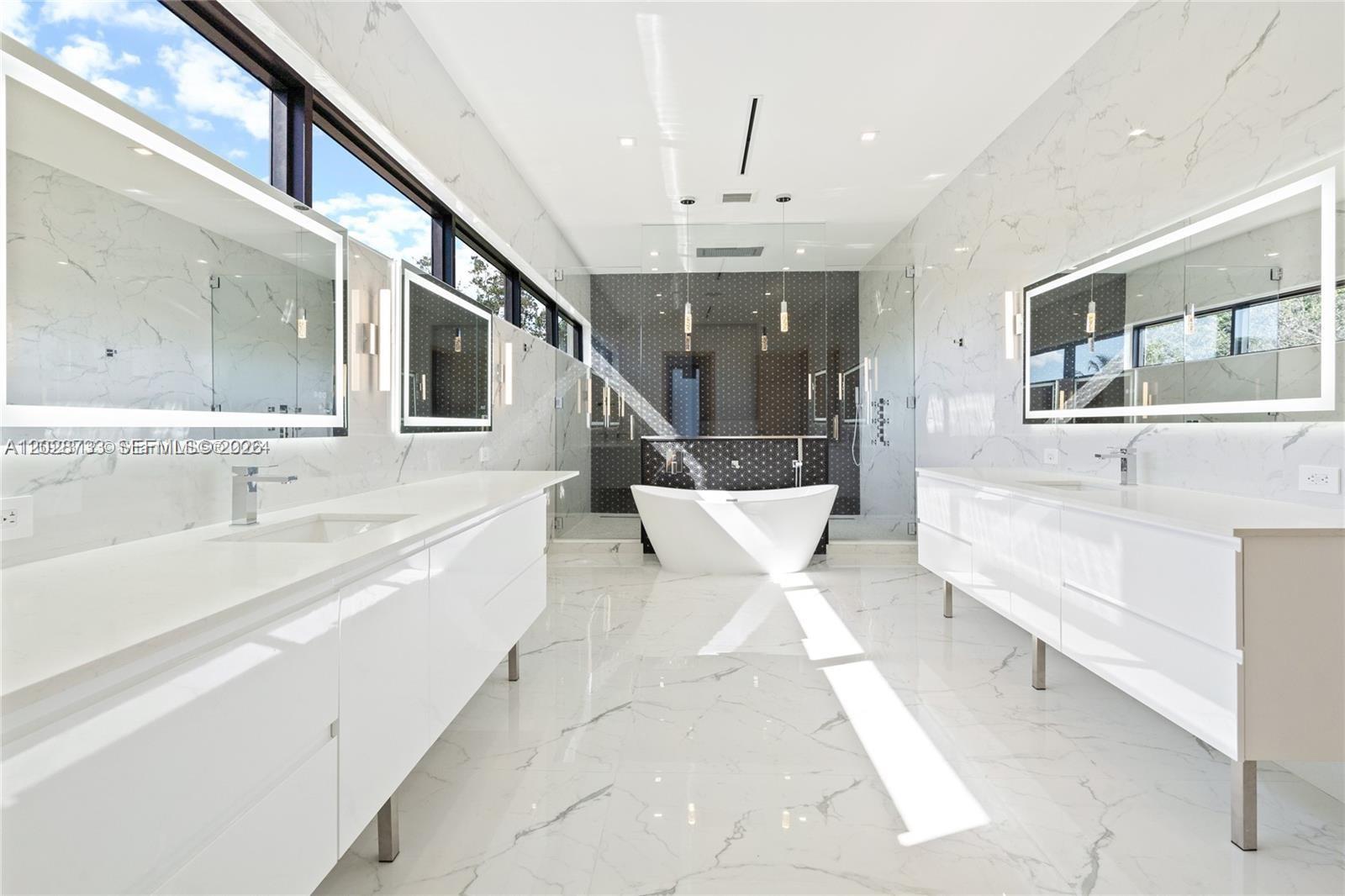   /  4390 sq. ft. $ 2026-06-01 0 foto