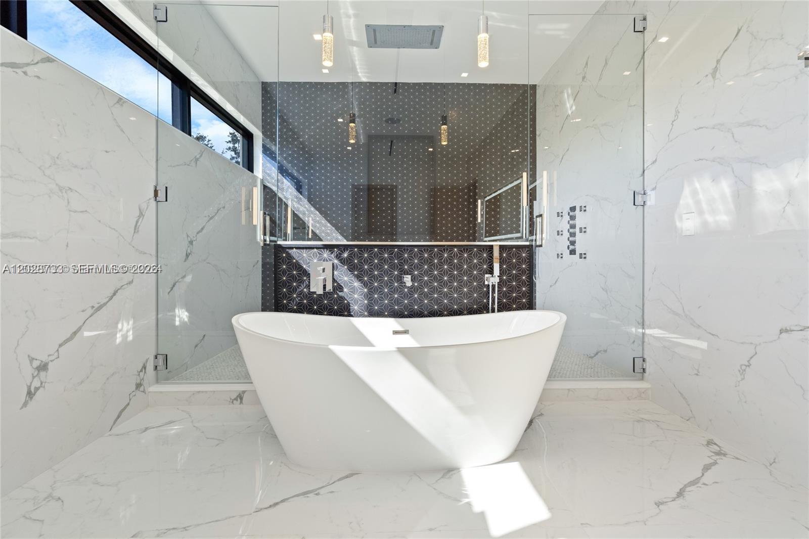   /  4390 sq. ft. $ 2026-06-01 0 foto