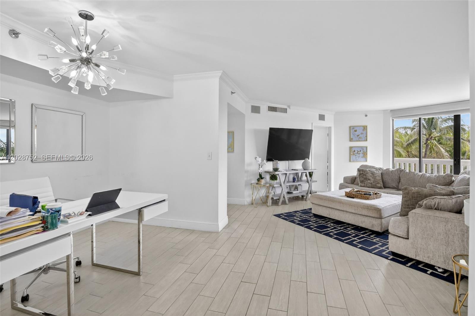 Ver detalles 503 3 / 3 1840 sq. ft. $ 2026-06-01 0 foto