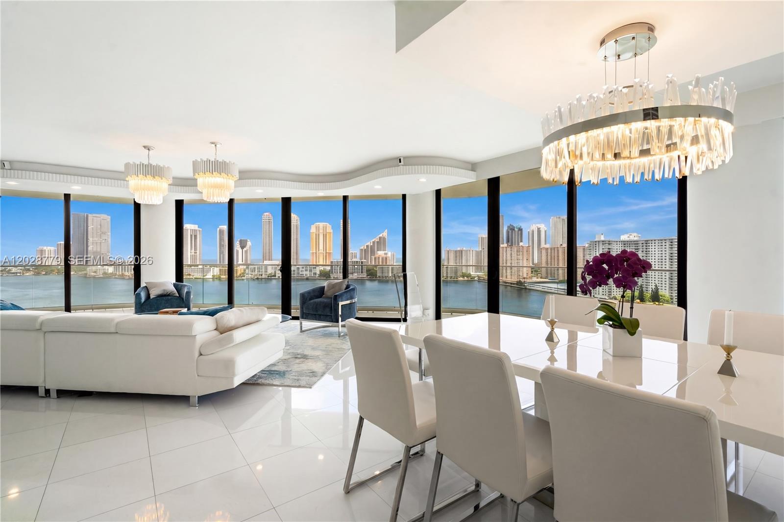 1605 3 / 5 3590 sq. ft. $ 2026-06-01 0 foto