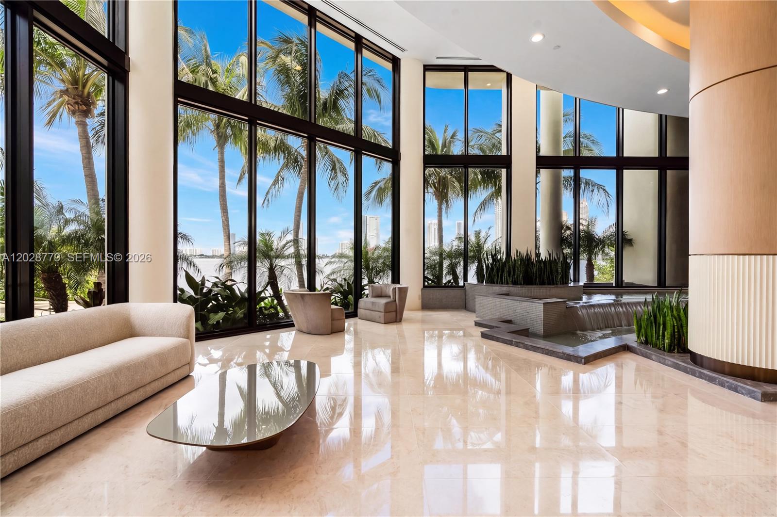 1605 3 / 5 3590 sq. ft. $ 2026-06-01 0 foto