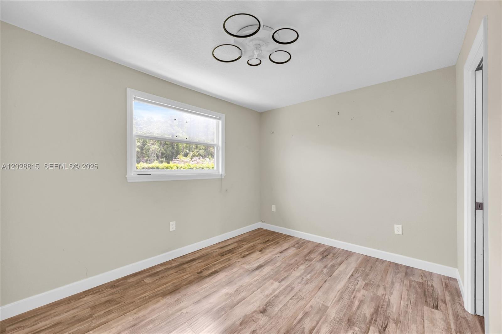 Ver detalles 4125 3 / 2 1496 sq. ft. $ 2026-06-01 0 foto