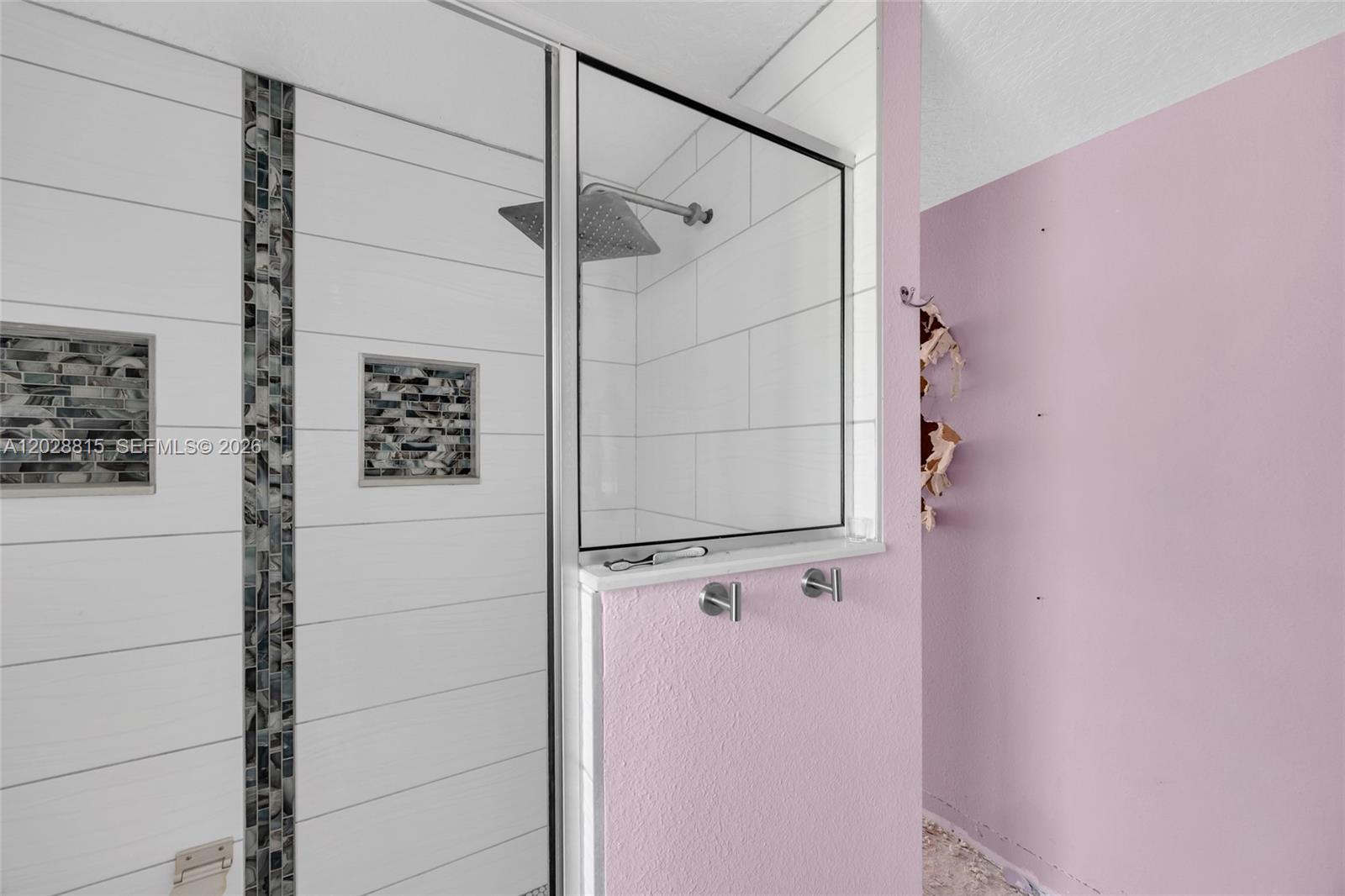 Ver detalles 4125 3 / 2 1496 sq. ft. $ 2026-06-01 0 foto