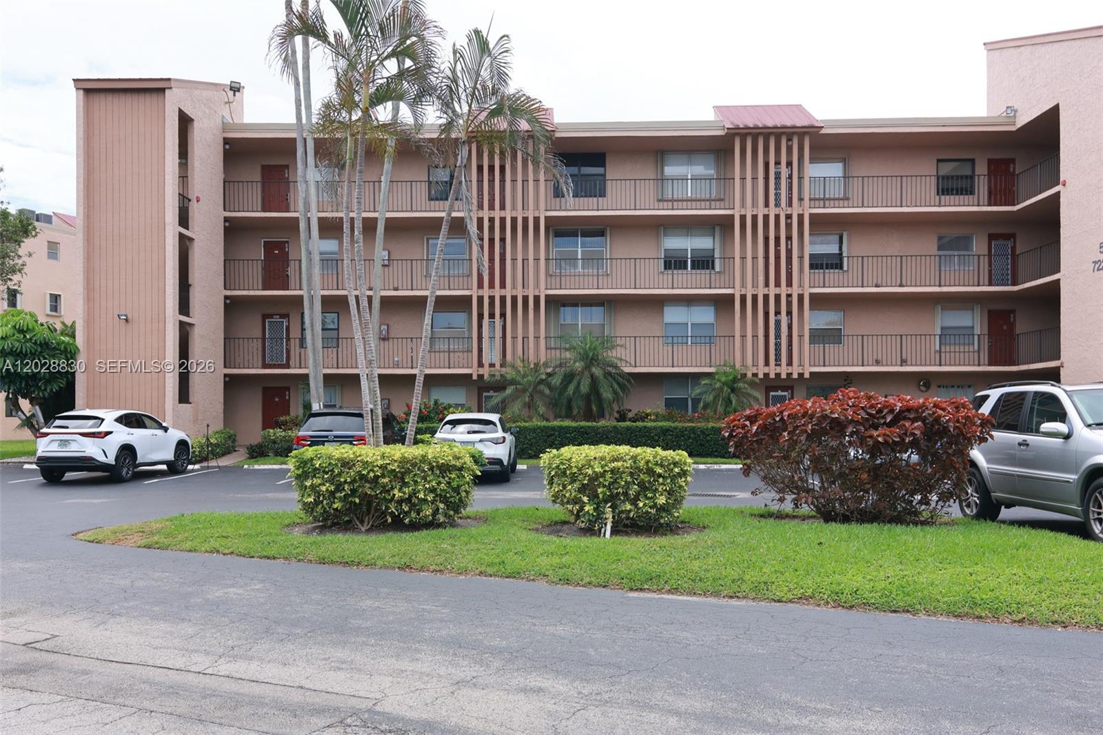 101 2 / 2 1110 sq. ft. $ 2026-08-17 0 foto