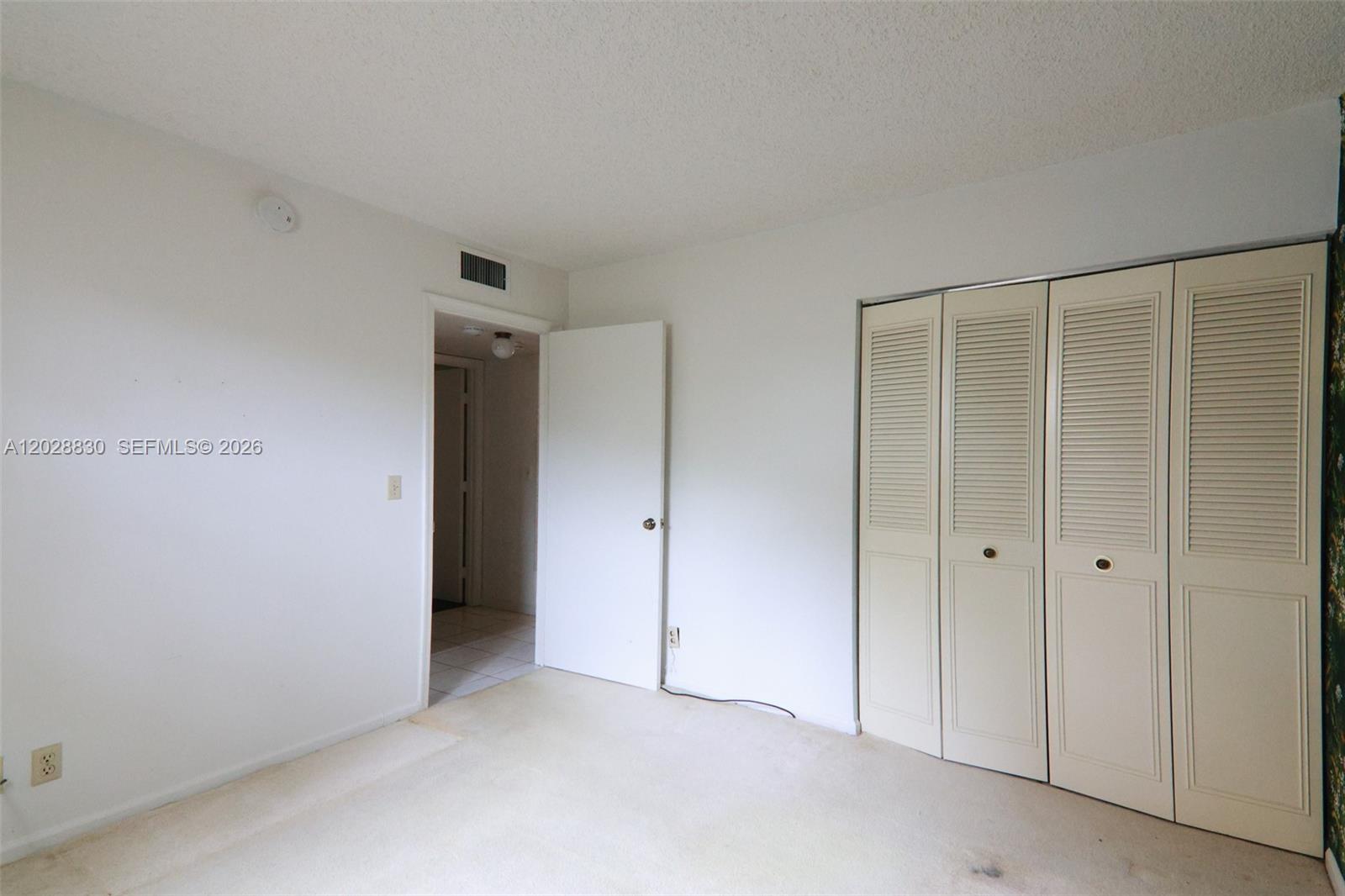 101 2 / 2 1110 sq. ft. $ 2026-08-17 0 foto