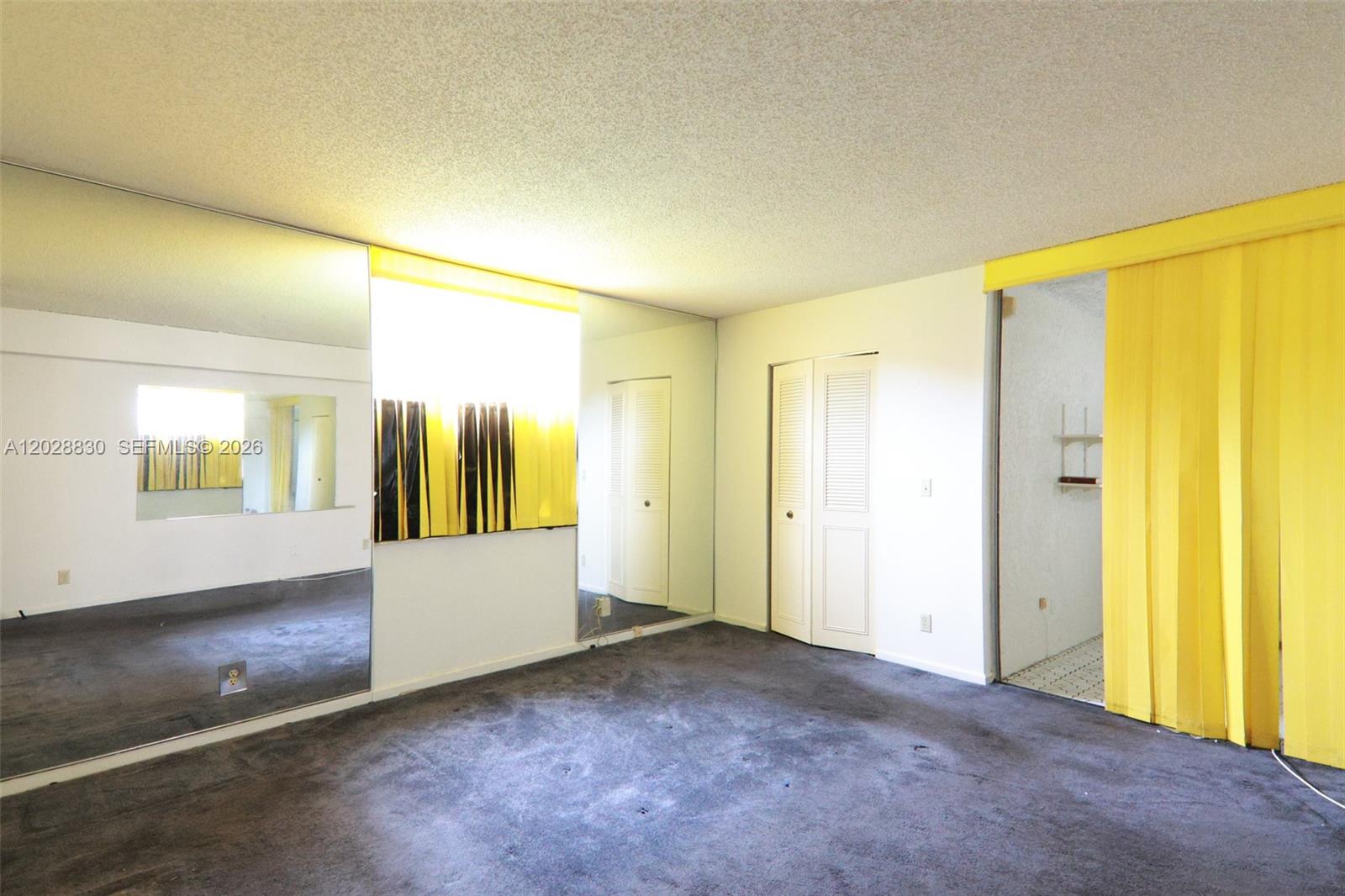101 2 / 2 1110 sq. ft. $ 2026-08-17 0 foto