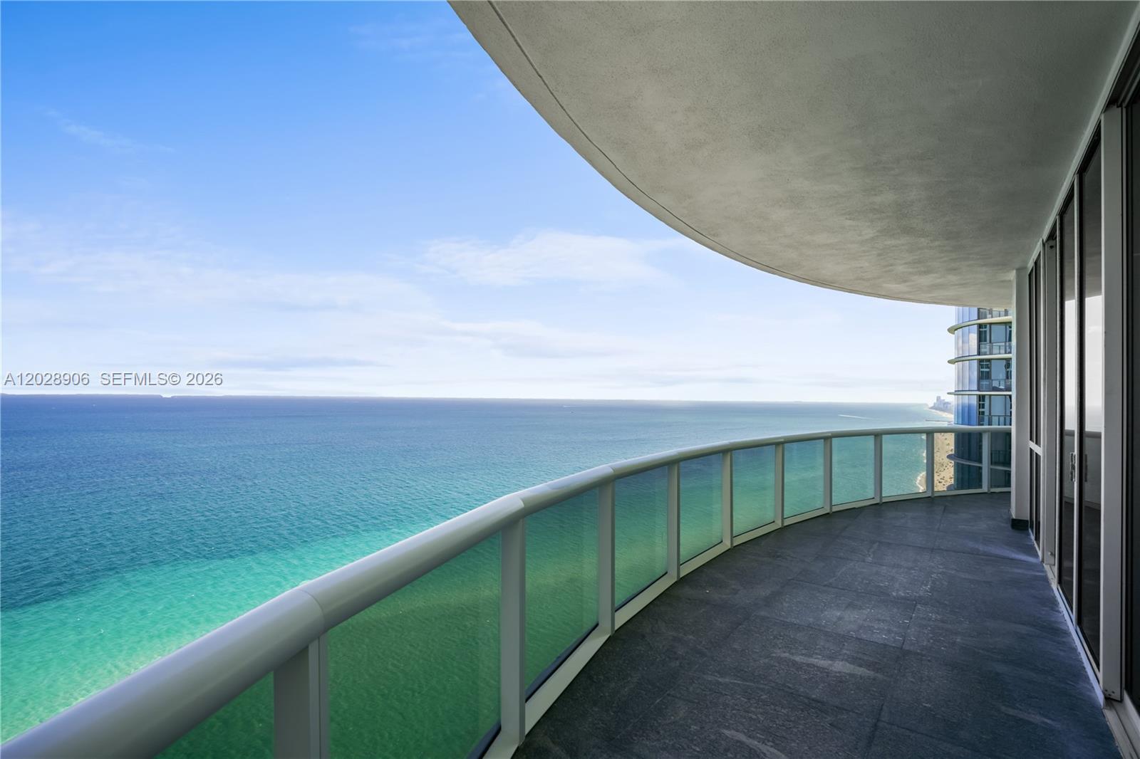 2601 3 / 4 2928 sq. ft. $ 2026-06-01 0 Photo