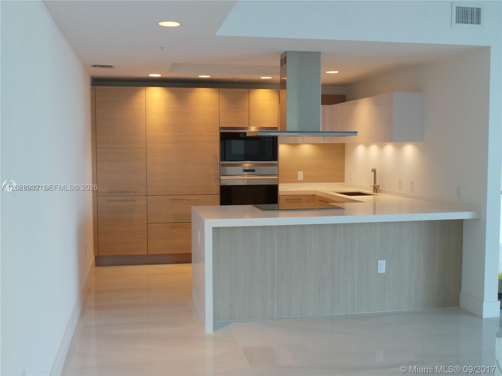 Photo of 17111 Biscayne Blvd  #1703, North Miami Beach, Florida, 33160 - 