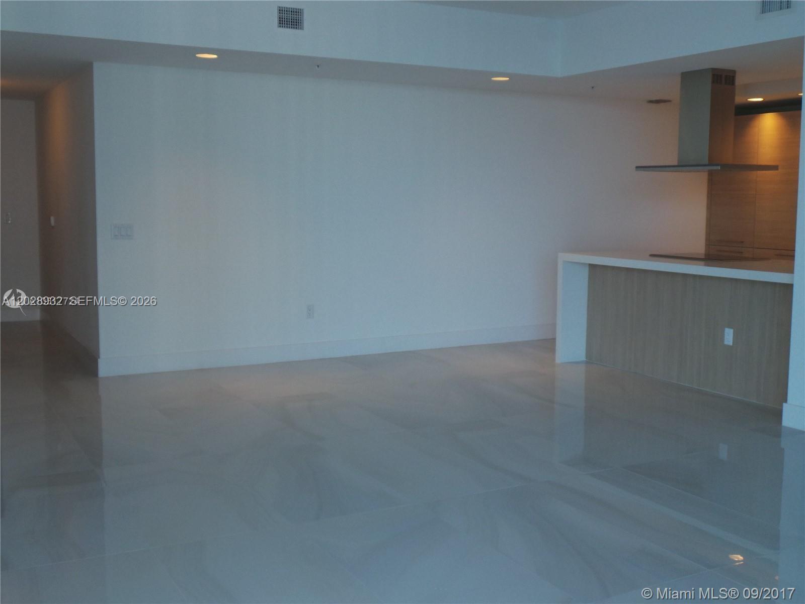 Photo of 17111 Biscayne Blvd  #1703, North Miami Beach, Florida, 33160 - 