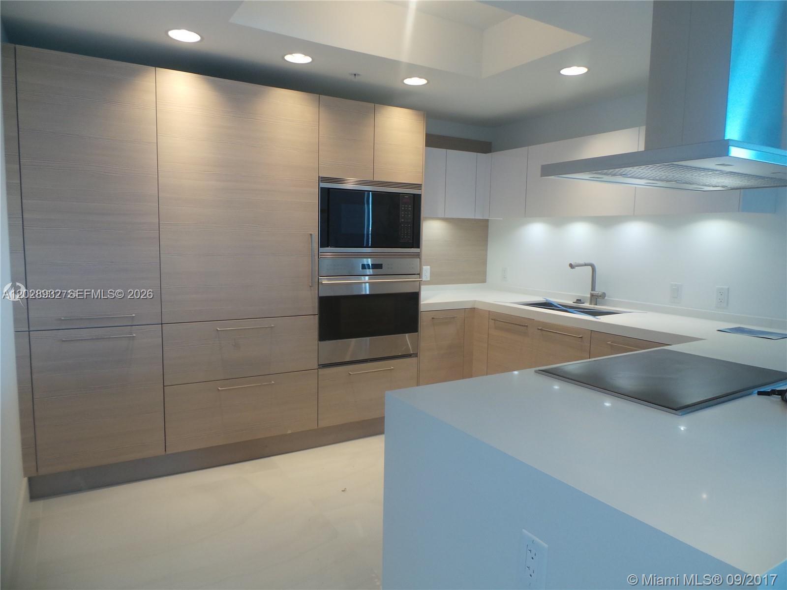 Photo of 17111 Biscayne Blvd  #1703, North Miami Beach, Florida, 33160 - 