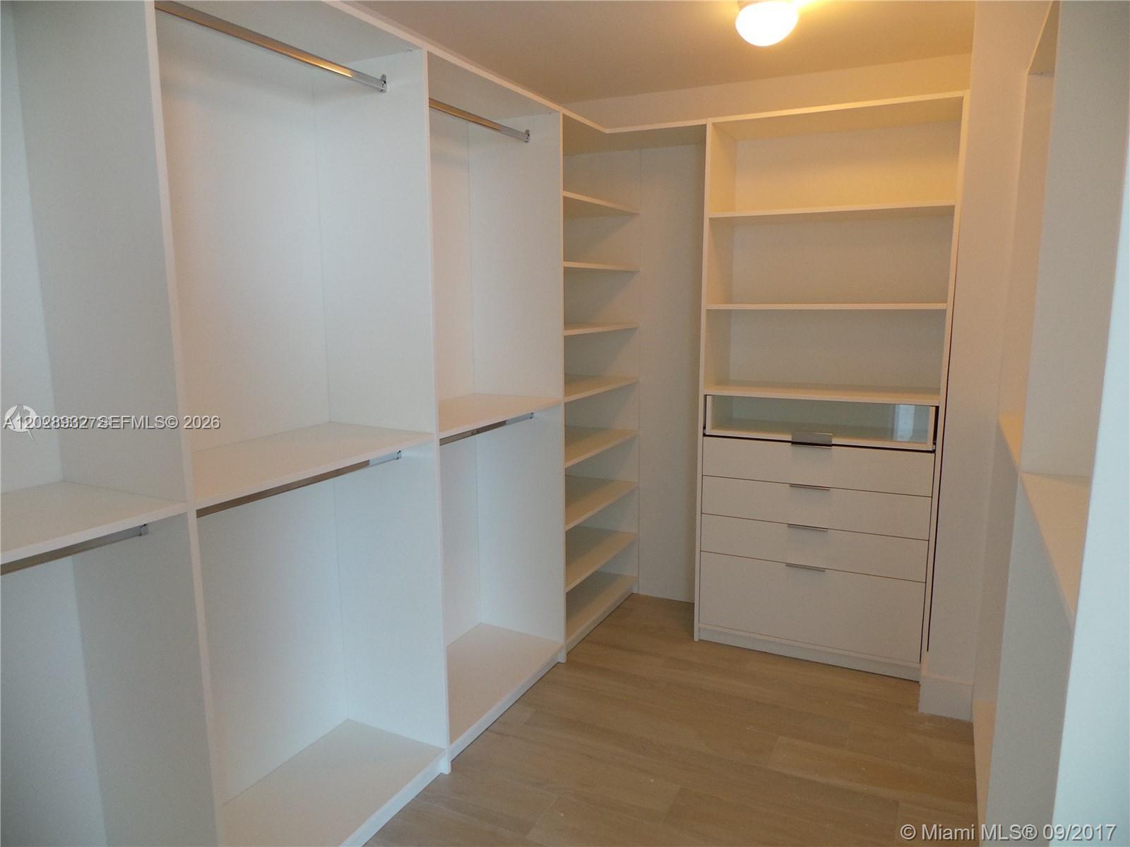 Photo of 17111 Biscayne Blvd  #1703, North Miami Beach, Florida, 33160 - 