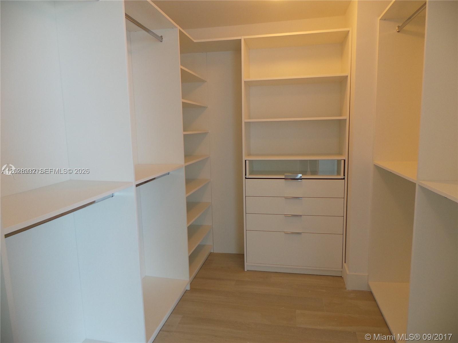 Photo of 17111 Biscayne Blvd  #1703, North Miami Beach, Florida, 33160 - 